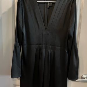 St John Dress. Size 6. Black.